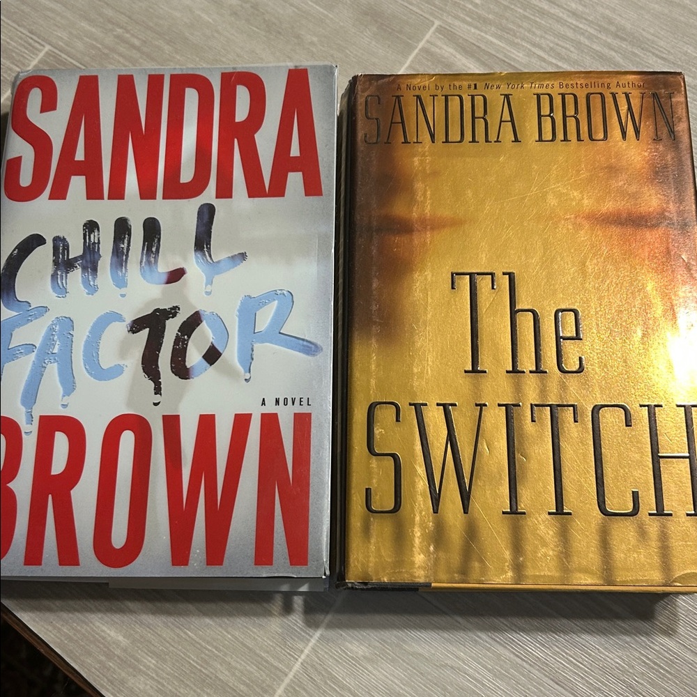 Sandra Brown Book Set - Chill Factor and The Switch